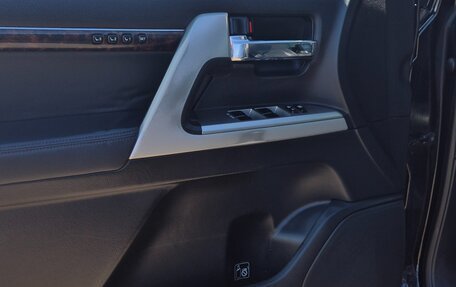 Toyota Land Cruiser 200, 2013 год, 4 000 000 рублей, 8 фотография