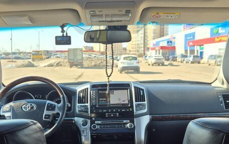 Toyota Land Cruiser 200, 2013 год, 4 000 000 рублей, 13 фотография