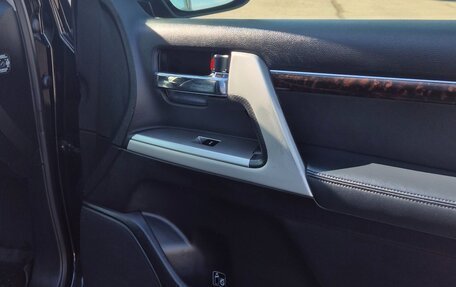 Toyota Land Cruiser 200, 2013 год, 4 000 000 рублей, 22 фотография