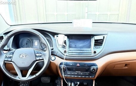 Hyundai Tucson III, 2016 год, 1 800 000 рублей, 10 фотография