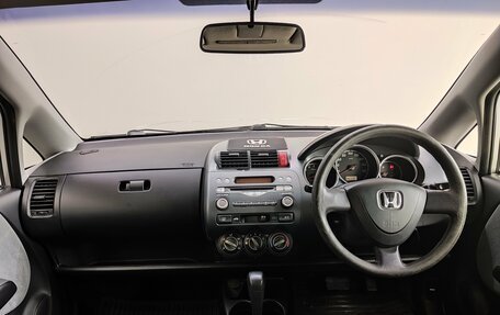 Honda Fit III, 2001 год, 255 000 рублей, 9 фотография