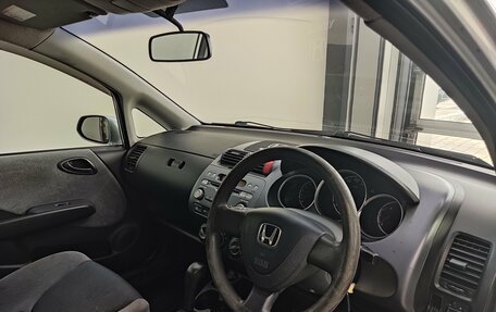 Honda Fit III, 2001 год, 255 000 рублей, 19 фотография