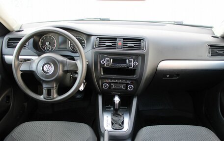 Volkswagen Jetta VI, 2012 год, 859 000 рублей, 7 фотография