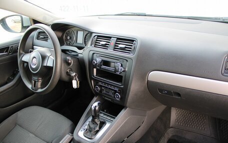 Volkswagen Jetta VI, 2012 год, 859 000 рублей, 8 фотография