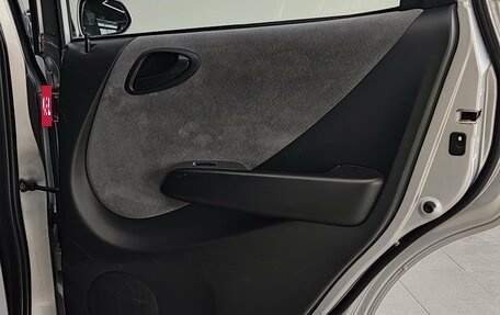 Honda Fit III, 2001 год, 255 000 рублей, 27 фотография