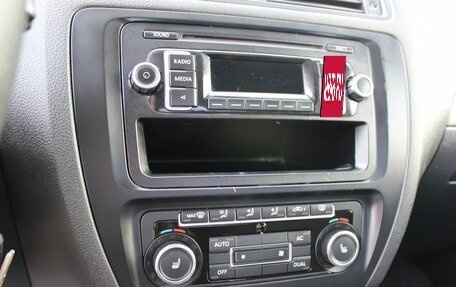 Volkswagen Jetta VI, 2012 год, 859 000 рублей, 12 фотография