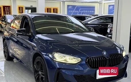 BMW 1 серия, 2023 год, 1 990 000 рублей, 3 фотография