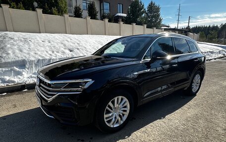 Volkswagen Touareg III, 2018 год, 3 150 000 рублей, 8 фотография
