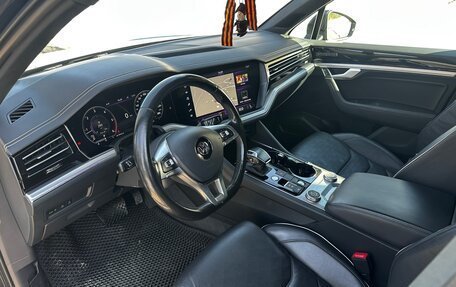 Volkswagen Touareg III, 2018 год, 3 150 000 рублей, 13 фотография