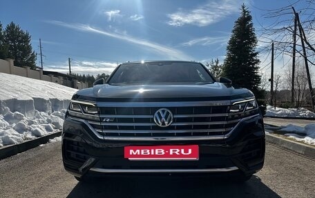 Volkswagen Touareg III, 2018 год, 3 150 000 рублей, 9 фотография