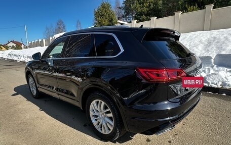 Volkswagen Touareg III, 2018 год, 3 150 000 рублей, 7 фотография