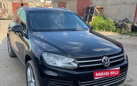 Volkswagen Touareg III, 2011 год, 1 950 000 рублей, 11 фотография