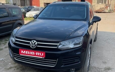 Volkswagen Touareg III, 2011 год, 1 950 000 рублей, 12 фотография