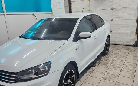 Volkswagen Polo VI (EU Market), 2016 год, 930 000 рублей, 3 фотография
