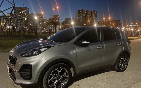 KIA Sportage IV рестайлинг, 2018 год, 2 550 000 рублей, 2 фотография