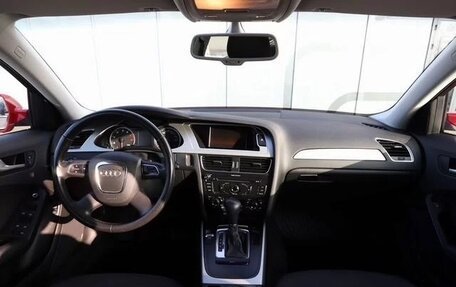 Audi A4, 2011 год, 1 100 000 рублей, 5 фотография