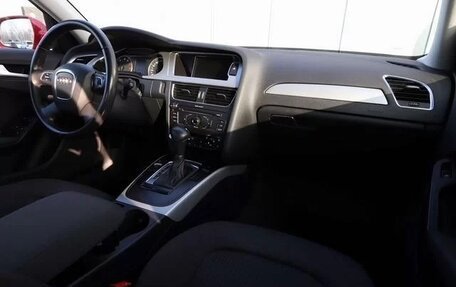 Audi A4, 2011 год, 1 100 000 рублей, 6 фотография