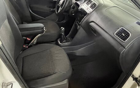 Volkswagen Polo VI (EU Market), 2011 год, 530 000 рублей, 10 фотография