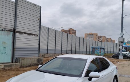 Toyota Camry, 2021 год, 3 200 000 рублей, 5 фотография