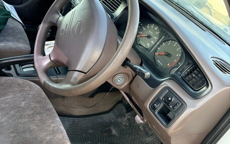 Nissan Bluebird XI, 1998 год, 105 000 рублей, 6 фотография