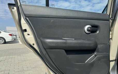 Nissan Tiida, 2013 год, 900 000 рублей, 17 фотография