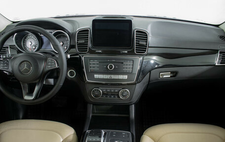 Mercedes-Benz GLS, 2017 год, 3 810 000 рублей, 12 фотография