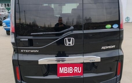 Honda Stepwgn IV, 2015 год, 1 900 000 рублей, 2 фотография