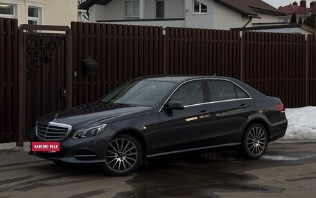 Mercedes-Benz E-Класс, 2015 год, 2 200 000 рублей, 21 фотография