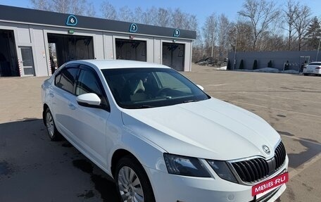 Skoda Octavia, 2019 год, 1 500 000 рублей, 2 фотография