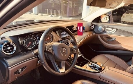 Mercedes-Benz E-Класс, 2017 год, 2 950 000 рублей, 10 фотография