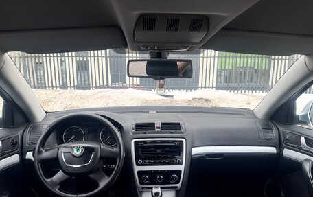 Skoda Octavia, 2011 год, 750 000 рублей, 10 фотография