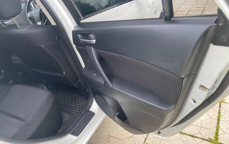 Mazda 3, 2012 год, 999 999 рублей, 12 фотография