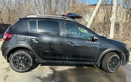 Renault Sandero II рестайлинг, 2016 год, 1 300 000 рублей, 3 фотография