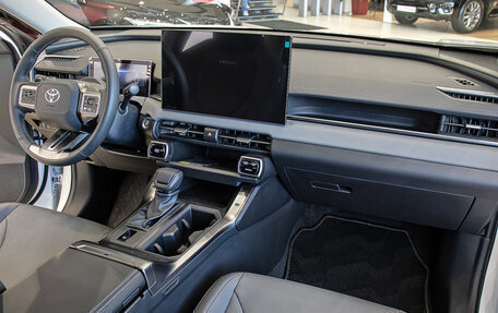 Toyota RAV4, 2026 год, 5 290 000 рублей, 11 фотография