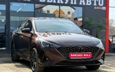 Hyundai Solaris II рестайлинг, 2022 год, 1 930 000 рублей, 2 фотография