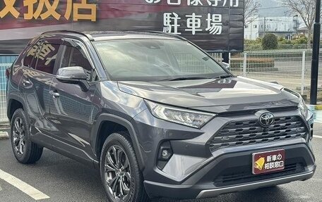 Toyota RAV4, 2024 год, 4 000 001 рублей, 3 фотография