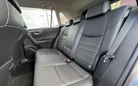 Toyota RAV4, 2024 год, 4 000 001 рублей, 14 фотография