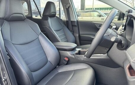 Toyota RAV4, 2024 год, 4 000 001 рублей, 11 фотография