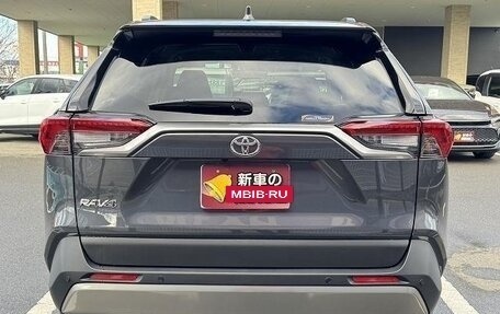 Toyota RAV4, 2024 год, 4 000 001 рублей, 6 фотография