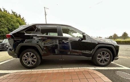 Toyota RAV4, 2024 год, 3 400 001 рублей, 6 фотография