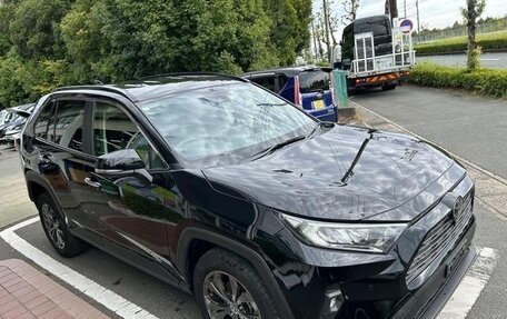 Toyota RAV4, 2024 год, 3 400 001 рублей, 5 фотография