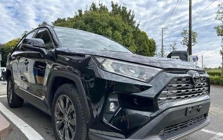 Toyota RAV4, 2024 год, 3 400 001 рублей, 4 фотография