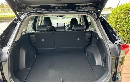 Toyota RAV4, 2024 год, 3 400 001 рублей, 19 фотография