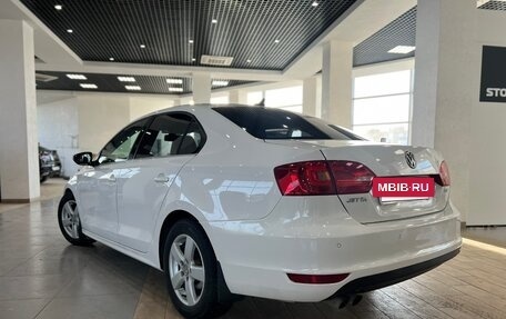 Volkswagen Jetta VI, 2011 год, 970 000 рублей, 6 фотография