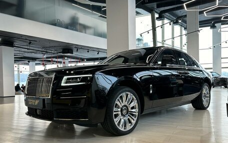 Rolls-Royce Ghost Series II рестайлинг, 2024 год, 43 000 000 рублей, 3 фотография