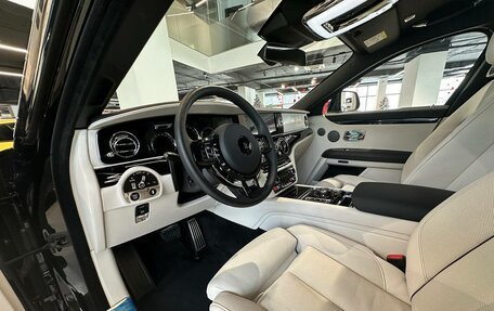 Rolls-Royce Ghost Series II рестайлинг, 2024 год, 43 000 000 рублей, 4 фотография