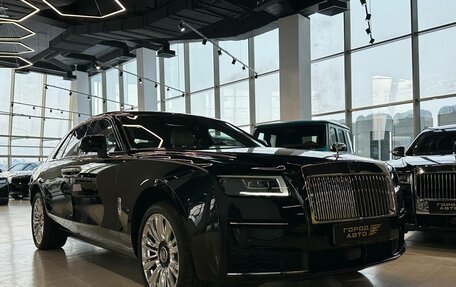 Rolls-Royce Ghost Series II рестайлинг, 2024 год, 43 000 000 рублей, 19 фотография
