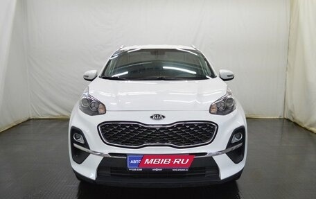 KIA Sportage IV рестайлинг, 2020 год, 2 390 000 рублей, 2 фотография