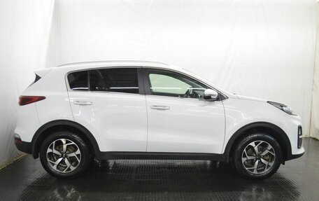 KIA Sportage IV рестайлинг, 2020 год, 2 390 000 рублей, 4 фотография