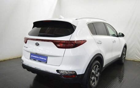 KIA Sportage IV рестайлинг, 2020 год, 2 390 000 рублей, 5 фотография